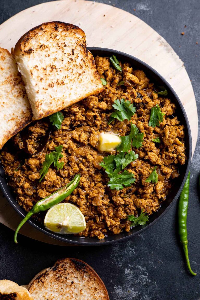 Chicken keema pav 30 minute recipe ChompSlurrpBurp